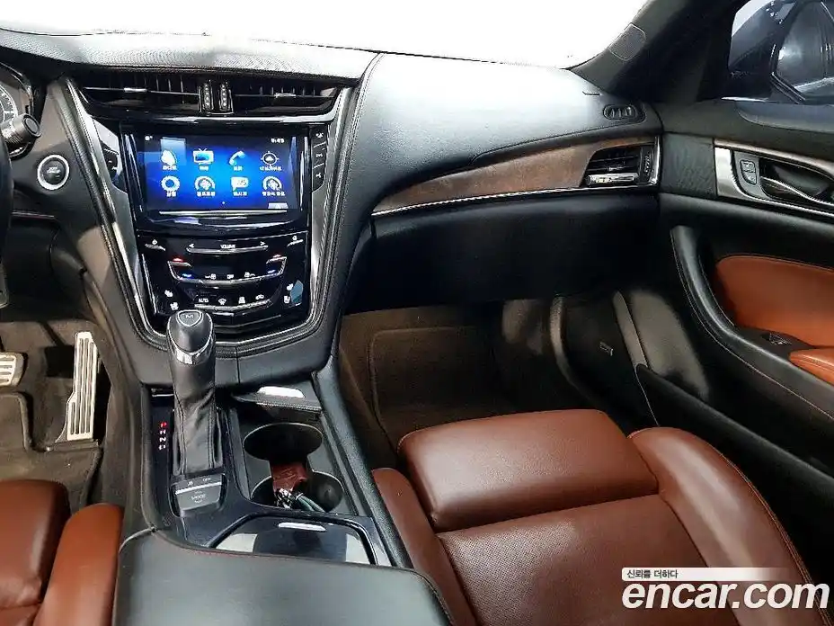 Cadillac CTS 2015 2.0 Автомат в Москве № 306819, фото 10