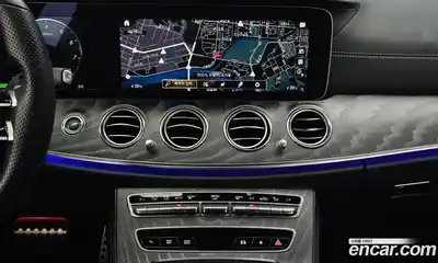 Mercedes-Benz E-Class 2022 2.0 Автомат в Москве № 311321, миниатюра 7