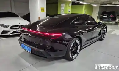 Porsche Taycan 2025 1.0 Автомат в Москве № 314850, миниатюра 2