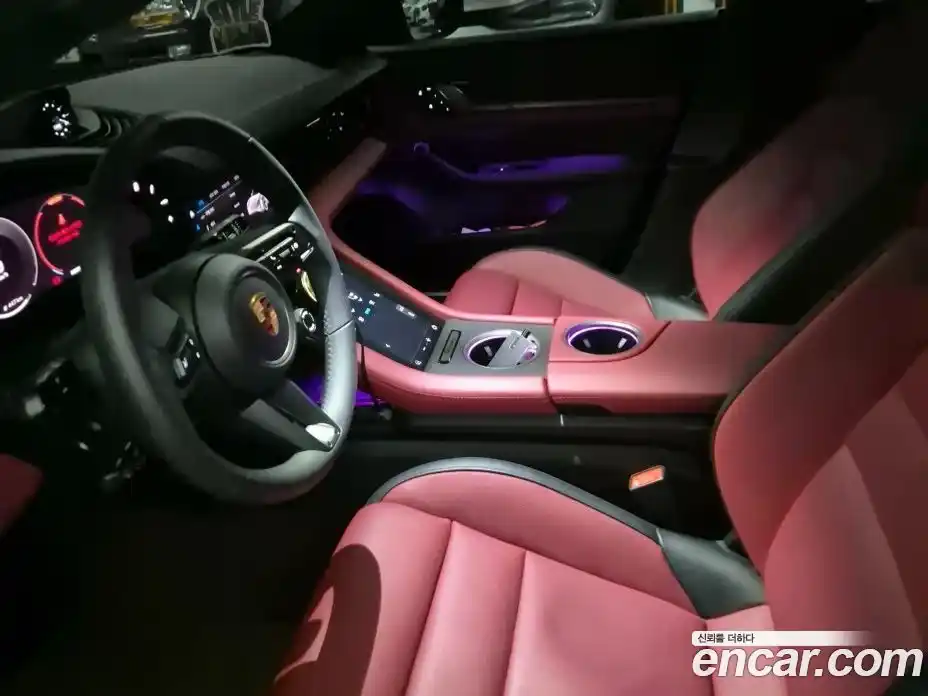 Porsche Taycan 2025 1.0 Автомат в Москве № 314850, фото 9