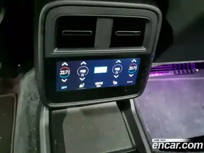 Porsche Taycan 2025 1.0 Автомат в Москве № 314850, миниатюра 10