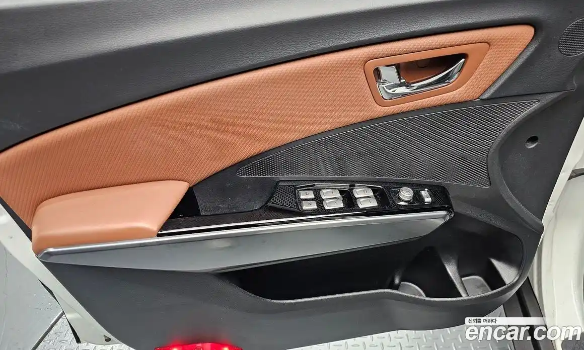 SsangYong TIBOLI 2018 1.6 Автомат в Москве № 31675, фото 9