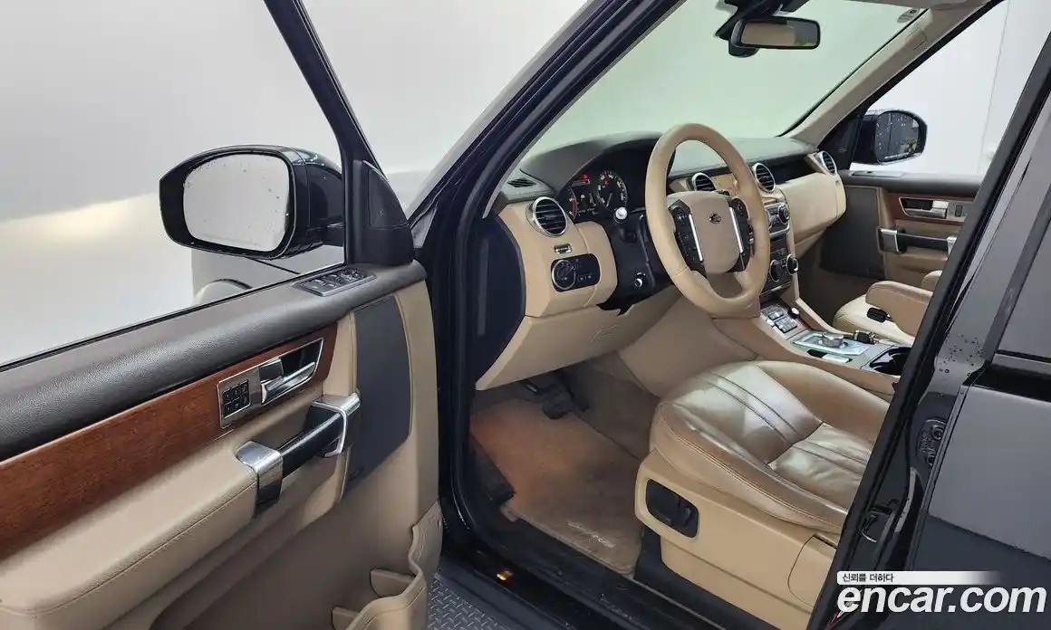 Land Rover Discovery 2016 3.0 Автомат в Москве № 328416, фото 9