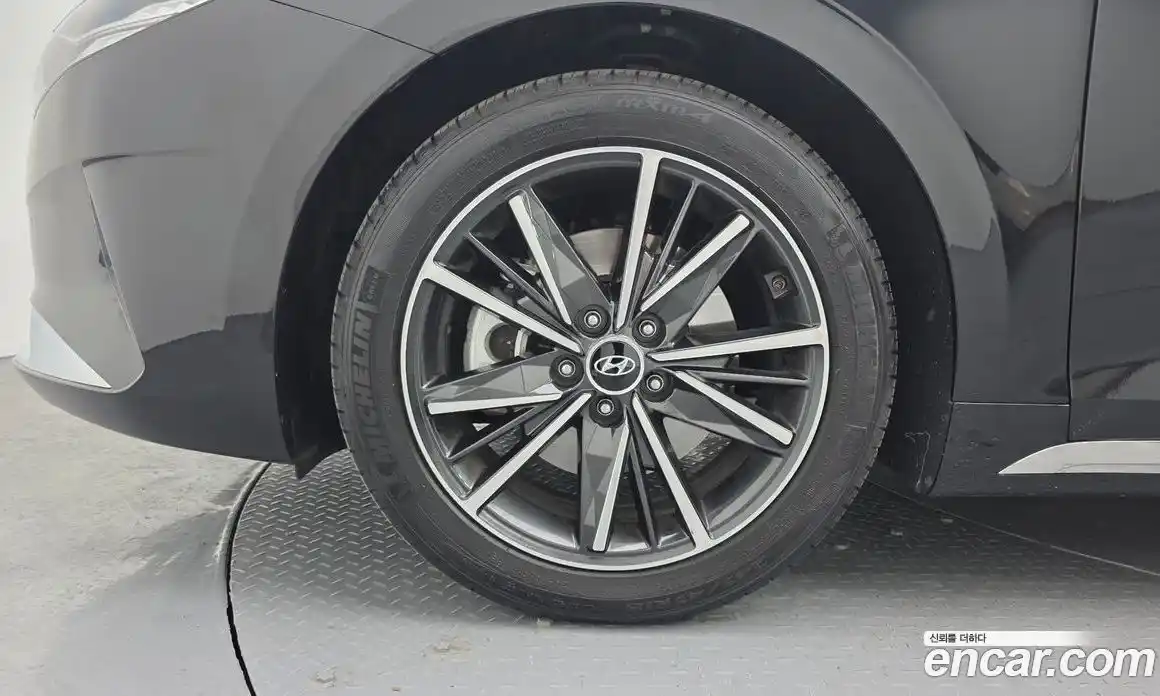 Hyundai Grandeur 2022 2.5 Автомат в Москве № 329432, фото 12