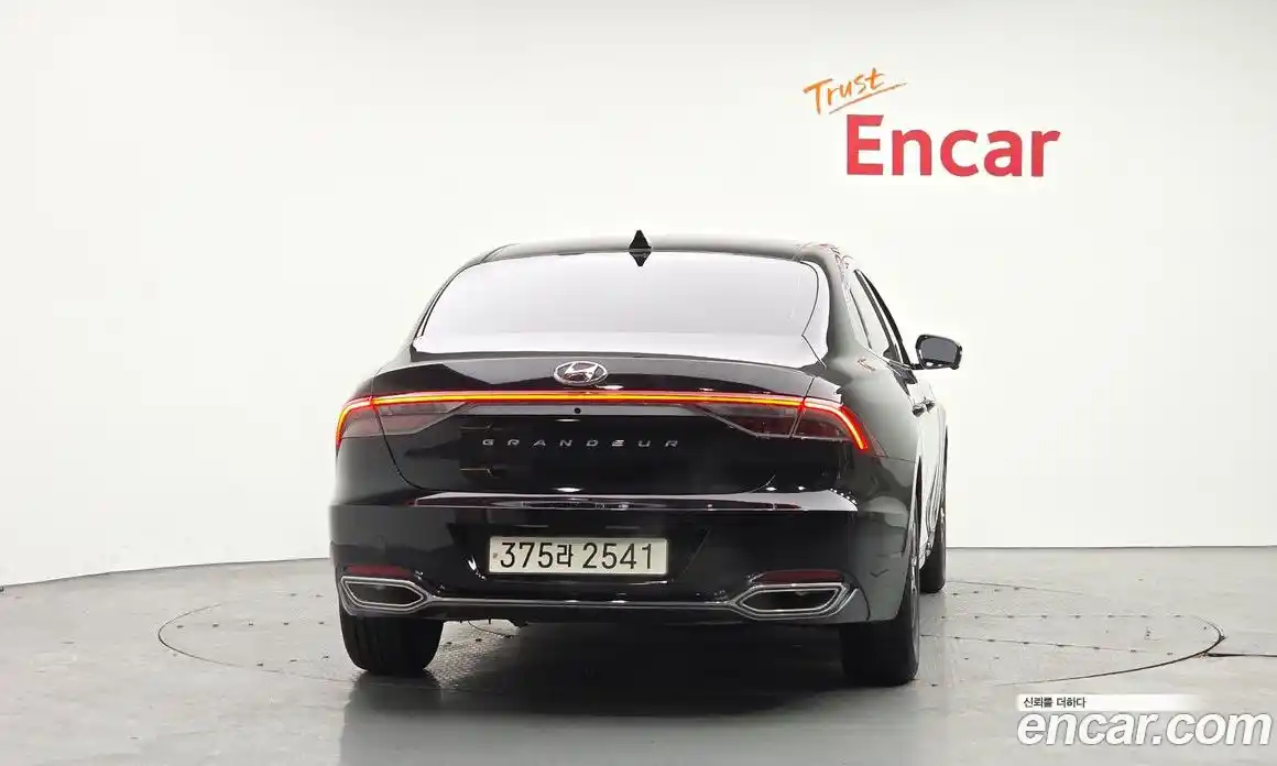 Hyundai Grandeur 2022 2.5 Автомат в Москве № 329432, фото 4