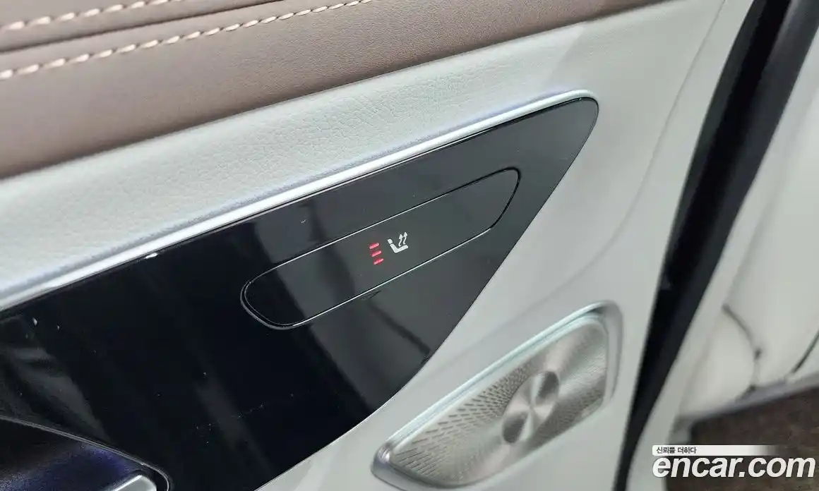 Mercedes-Benz EQE 2023 1.7 Автомат в Москве № 338414, фото 17