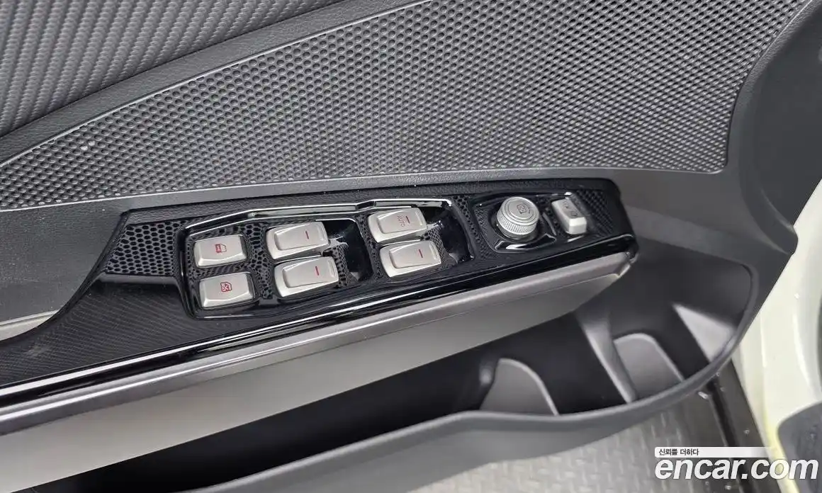 SsangYong TIBOLI 2019 1.6 Автомат в Москве № 33884, фото 10