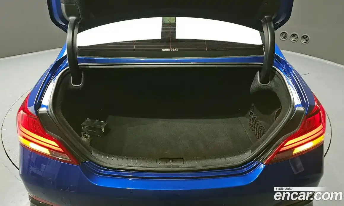 Genesis G70 2018 2.0 Автомат в Москве № 339779, фото 17