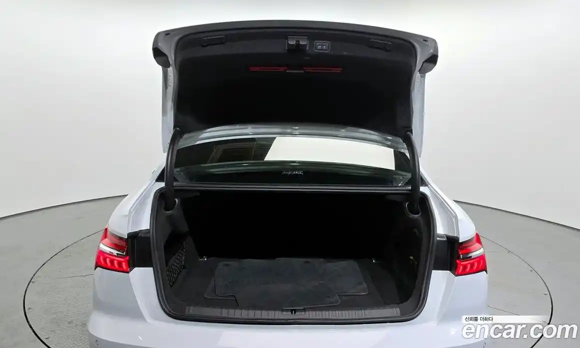 Audi A6 2020 2.0 Автомат в Москве № 343486, фото 16