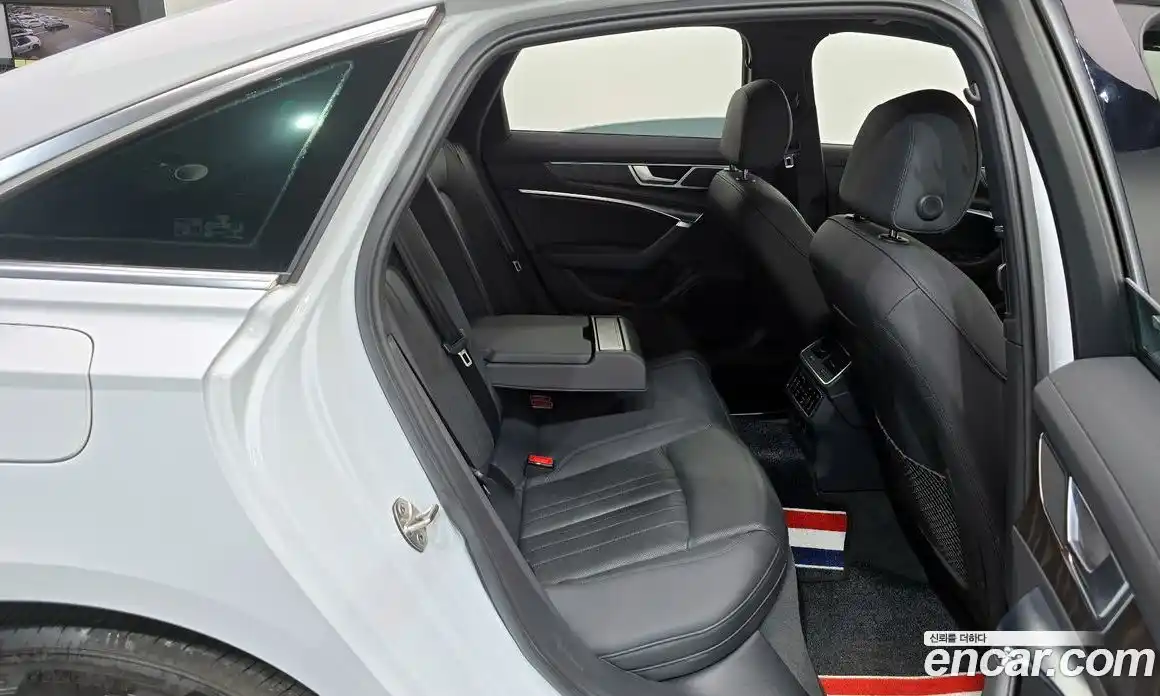 Audi A6 2020 2.0 Автомат в Москве № 343486, фото 18