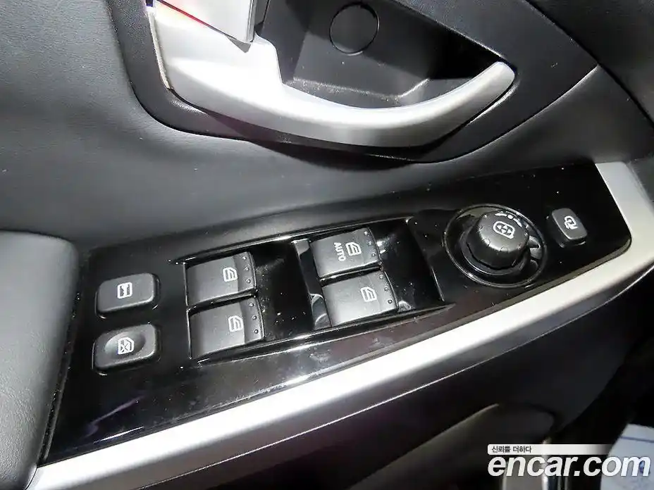 SsangYong Korando 2015 2.0 Автомат в Москве № 35591, фото 13