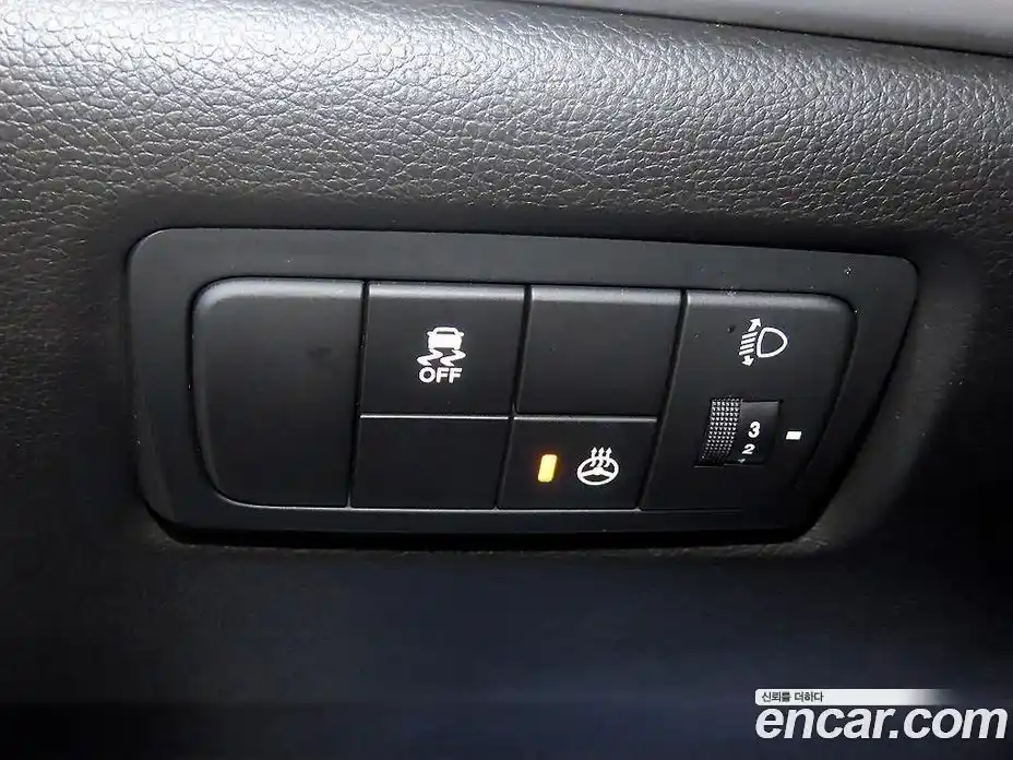 SsangYong Korando 2015 2.0 Автомат в Москве № 35591, фото 14