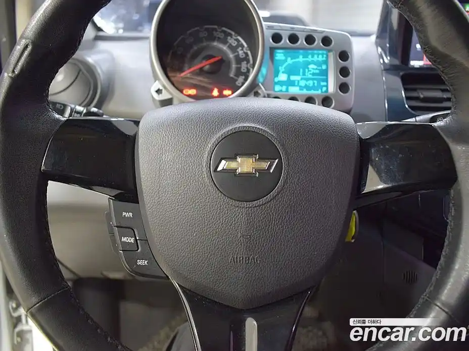 Chevrolet Spark 2012 1.0 Автомат в Москве № 36736, фото 17