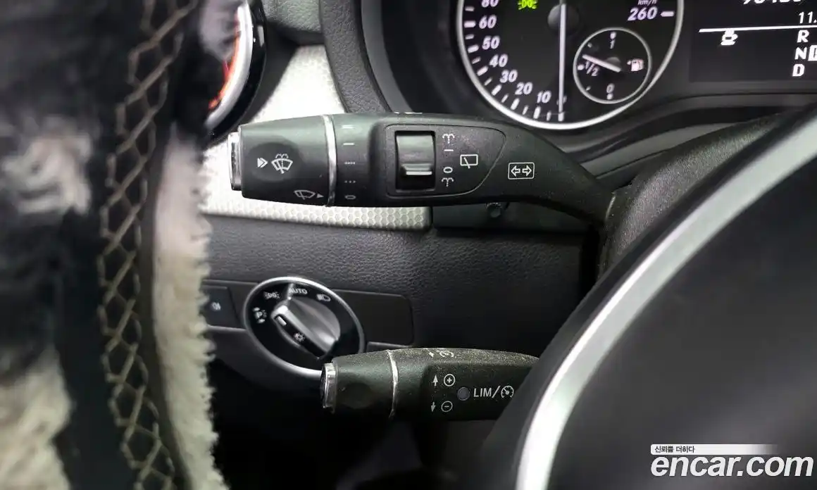 Mercedes-Benz B-Class 2013 1.8 Автомат в Москве № 372713, фото 17