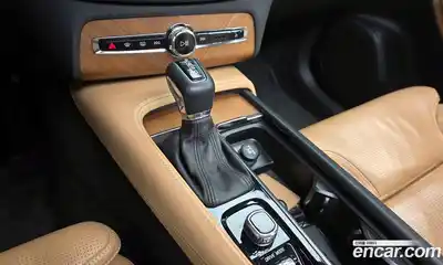 Volvo XC90 2018 2.0 Автомат в Москве № 373883, миниатюра 9