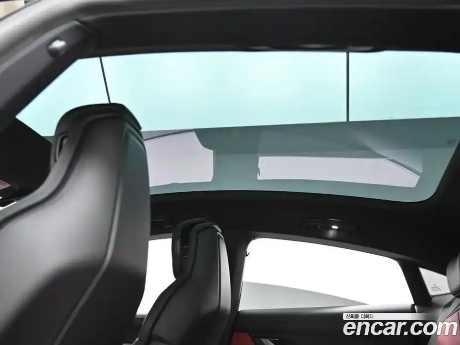 Porsche Taycan 2025 Автомат в Москве № 374511, фото 19