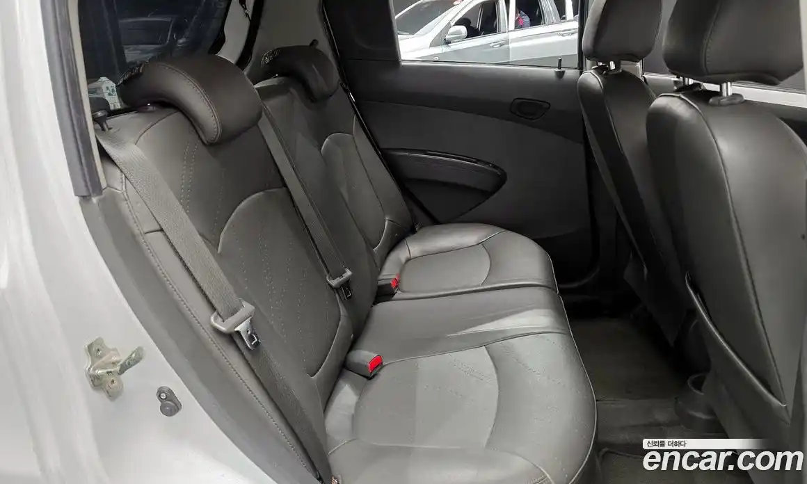 Chevrolet Spark 2014 1.0 Автомат в Москве № 38614, фото 1