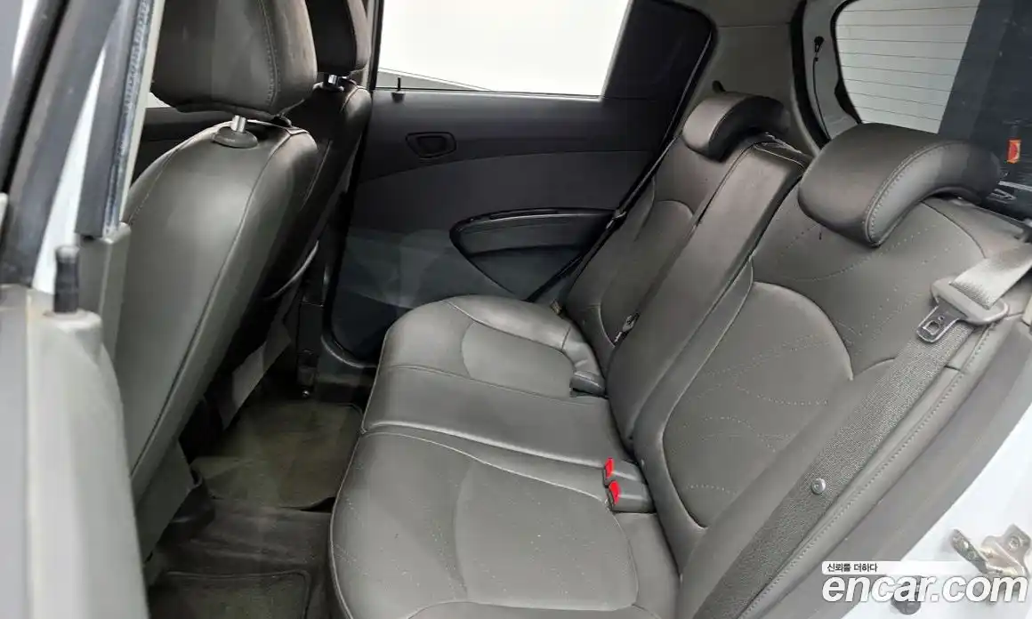 Chevrolet Spark 2014 1.0 Автомат в Москве № 38614, фото 16