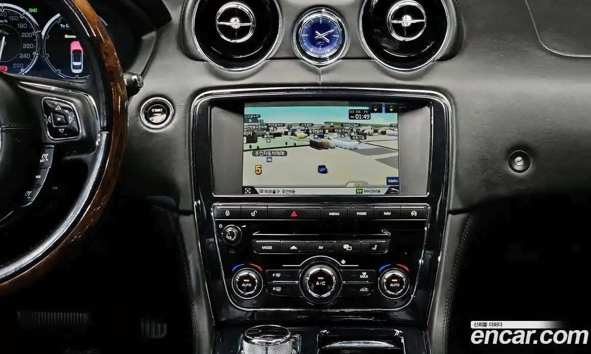 Jaguar XJ 2013 3.0 Автомат в Москве № 386175, фото 14