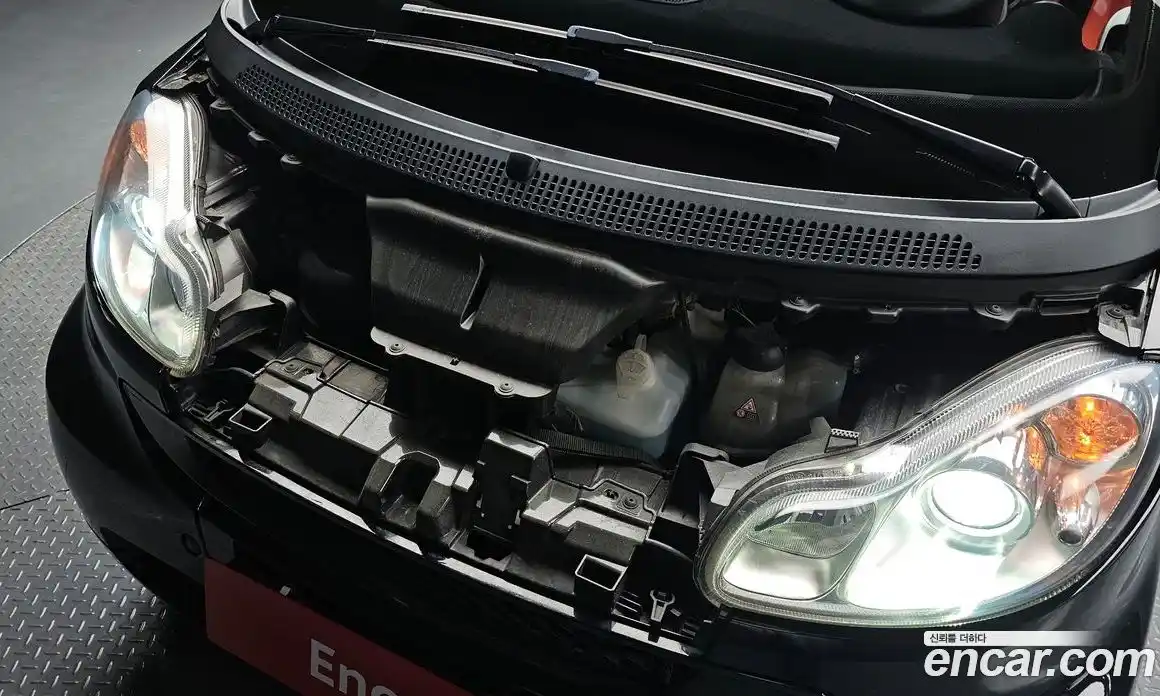 Smart Fortwo 2011 1.0 Робот в Москве № 397769, фото 6