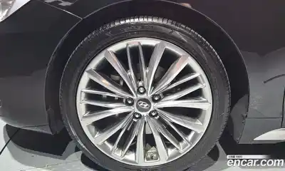 Hyundai Grandeur 2019 3.0 Автомат в Москве № 398639, миниатюра 5