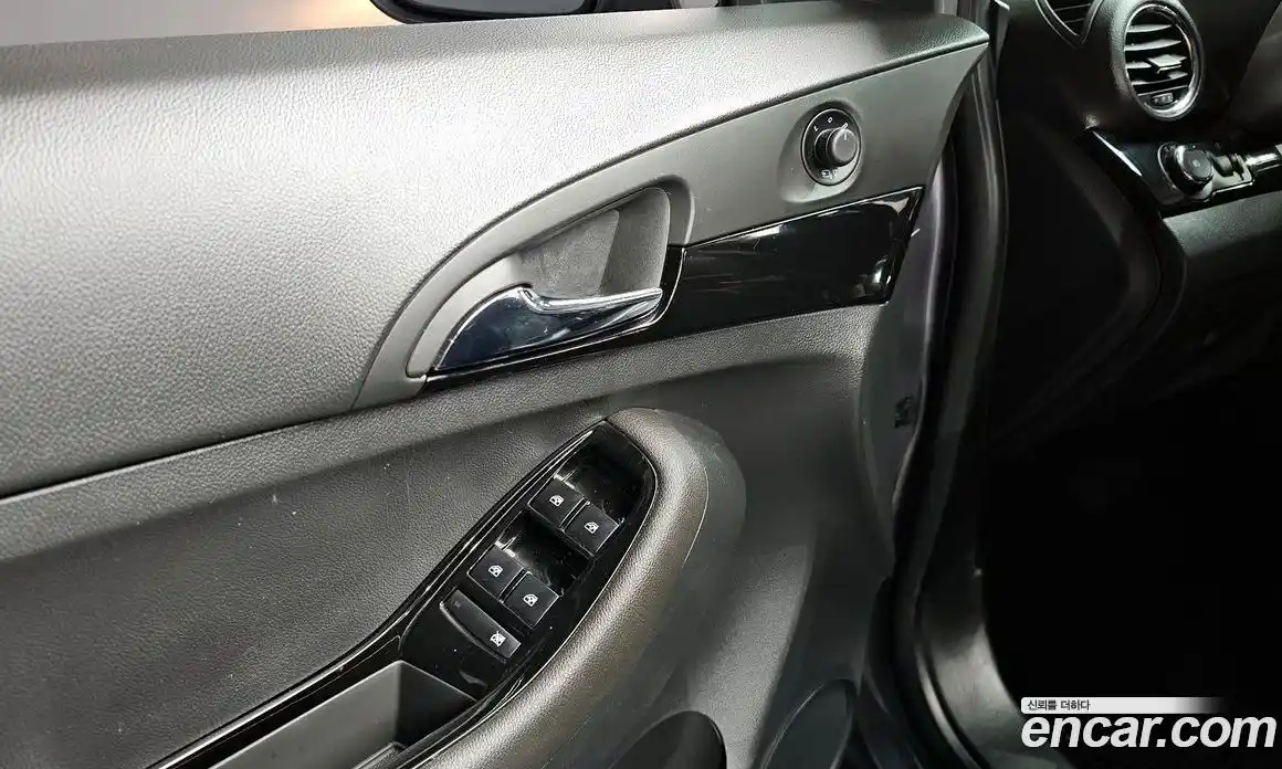 Chevrolet Orlando 2013 2.0 Автомат в Москве № 40055, фото 13