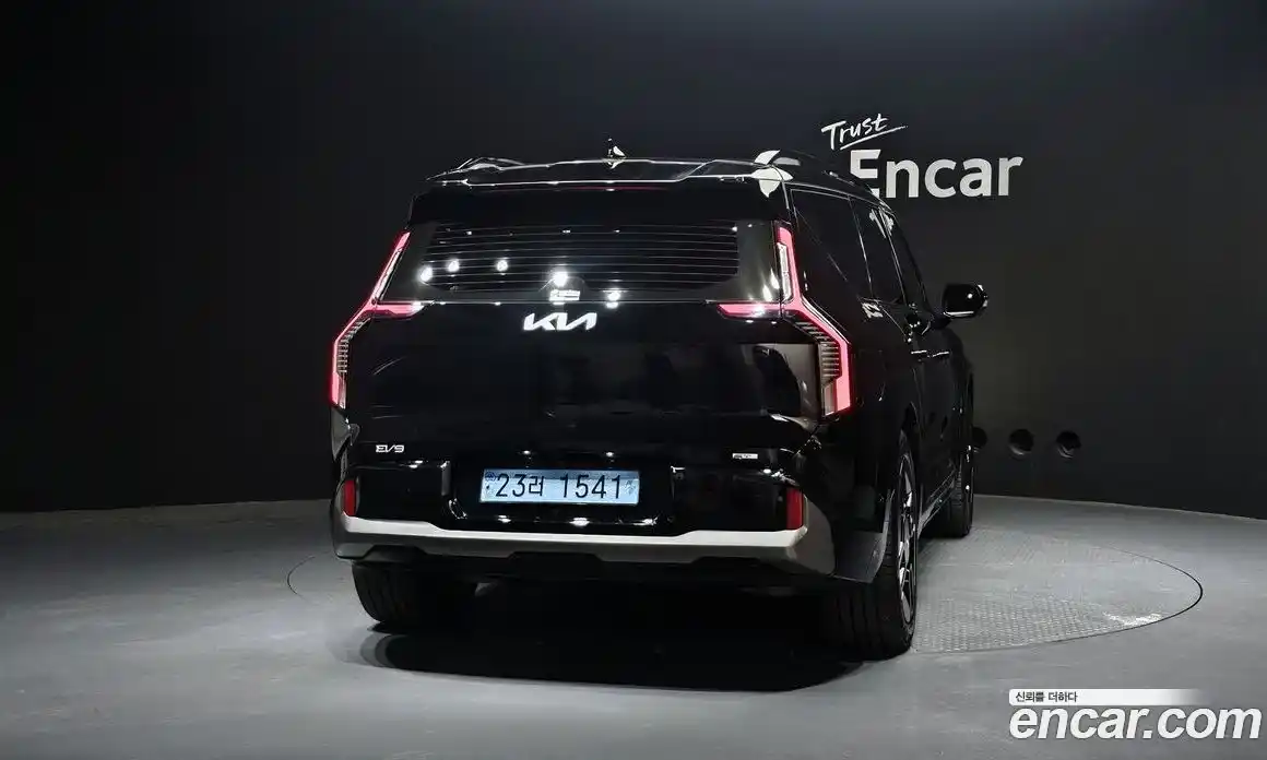 Kia EV9 2024 0.2 Автомат в Москве № 401469, фото 4