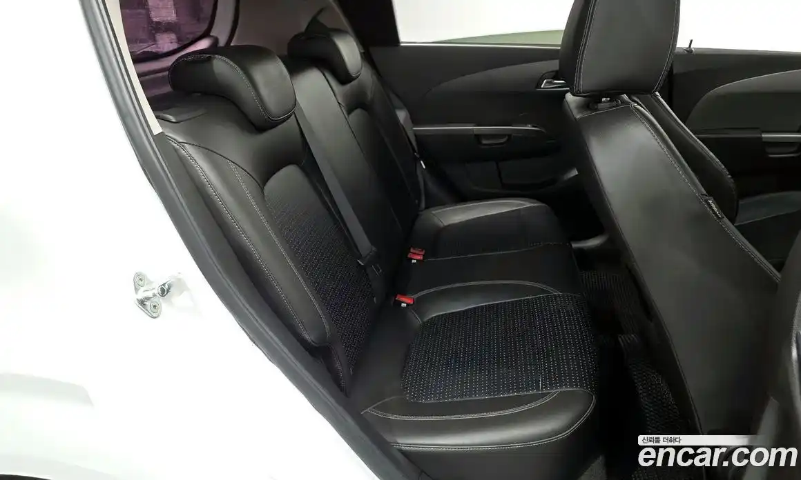 Chevrolet Aveo 2017 1.4 Автомат в Москве № 40425, фото 16