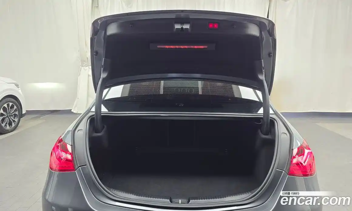 Mercedes-Benz C-Class 2023 2.0 Автомат в Москве № 412571, фото 20