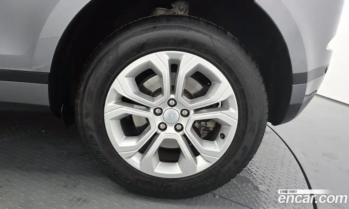 Land Rover Range-Rover Evoque 2022 2.0 Автомат в Москве № 416267, фото 5