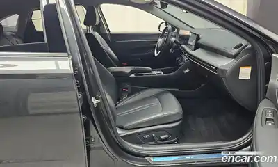 Hyundai Sonata 2024 2.0 Автомат в Москве № 42765, миниатюра 9