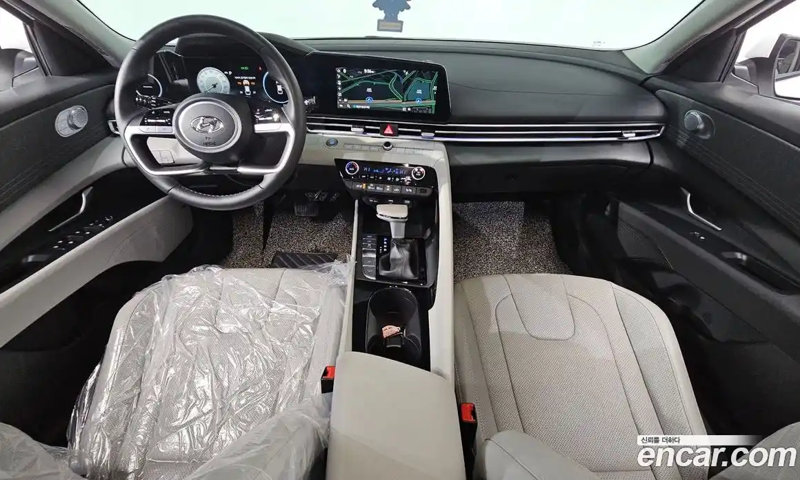 Hyundai Avante 2023 1.6 Автомат в Москве № 43743, фото 17