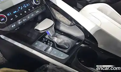 Hyundai Avante 2023 1.6 Автомат в Москве № 43743, миниатюра 8