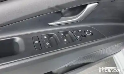 Hyundai Avante 2023 1.6 Автомат в Москве № 44201, миниатюра 12