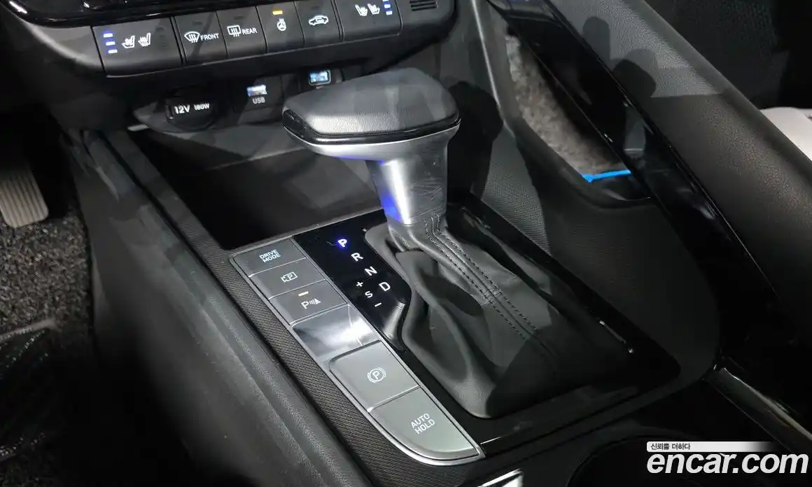 Hyundai Avante 2023 1.6 Автомат в Москве № 44201, фото 9