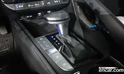 Hyundai Avante 2023 1.6 Автомат в Москве № 44201, миниатюра 9