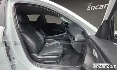 Hyundai Avante 2023 1.6 Автомат в Москве № 44201, миниатюра 10