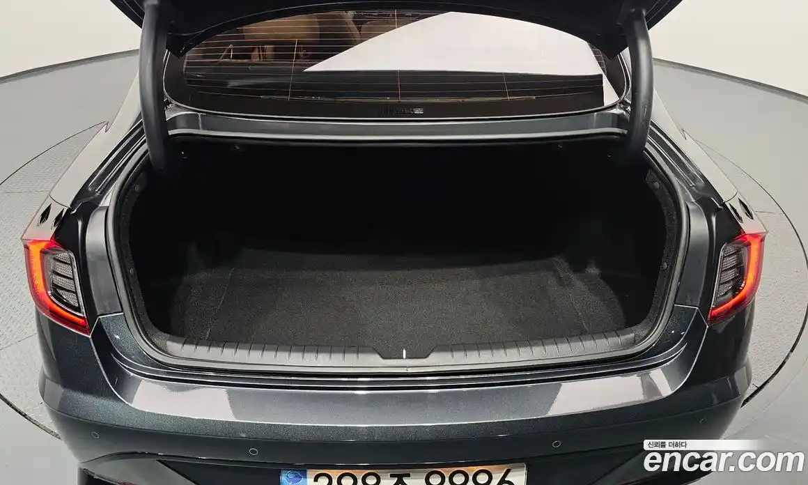 Hyundai Sonata 2023 1.6 Автомат в Москве № 46104, фото 19