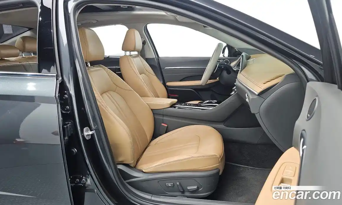 Hyundai Sonata 2023 1.6 Автомат в Москве № 46104, фото 20