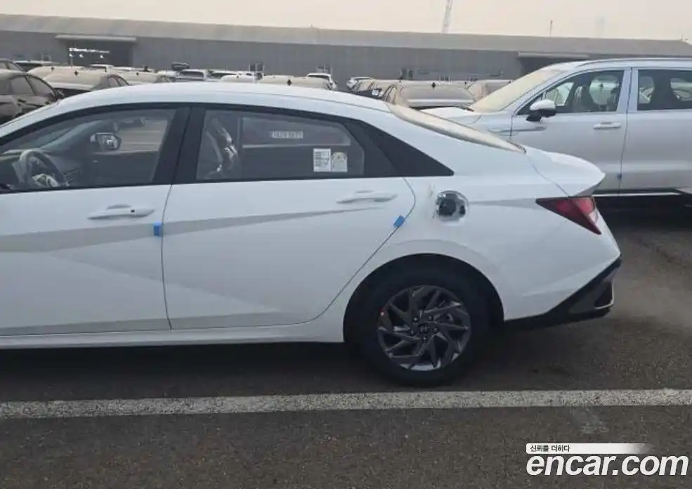 Hyundai Avante 2026 1.6 Автомат в Москве № 48832, фото 9