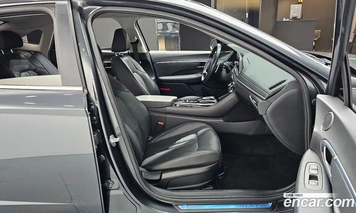 Hyundai Sonata 2020 2.0 Автомат в Москве № 49748, фото 16