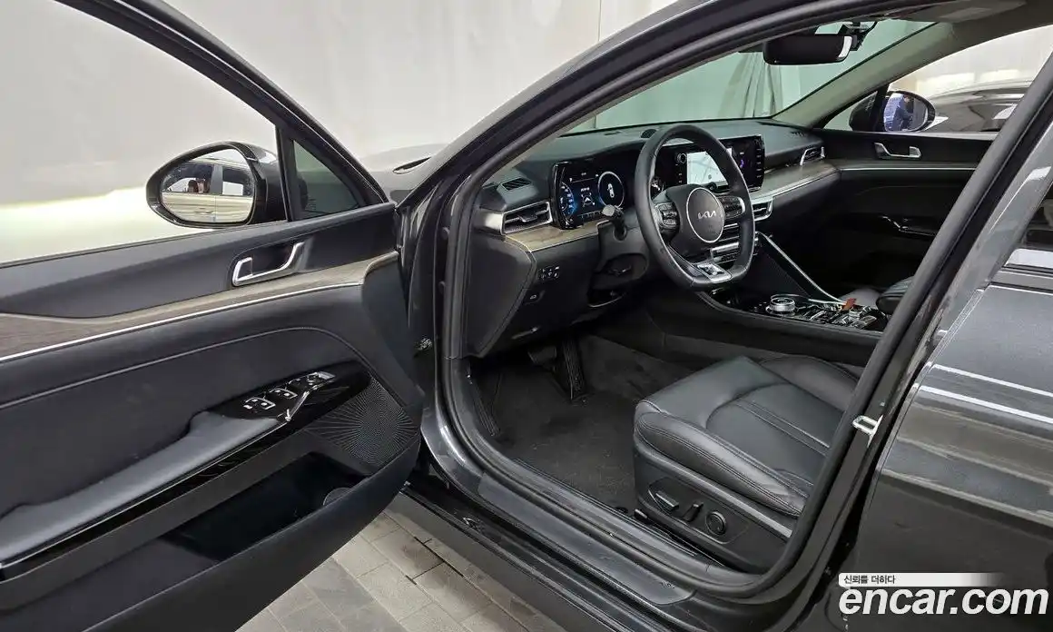 Kia K5 2023 1.6 Автомат в Москве № 50956, фото 10