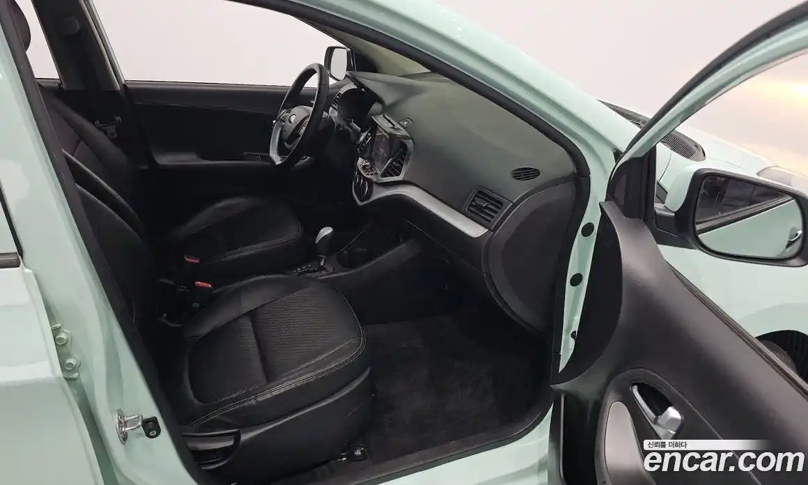 Kia Morning 2013 1.0 Автомат в Москве № 51212, фото 10