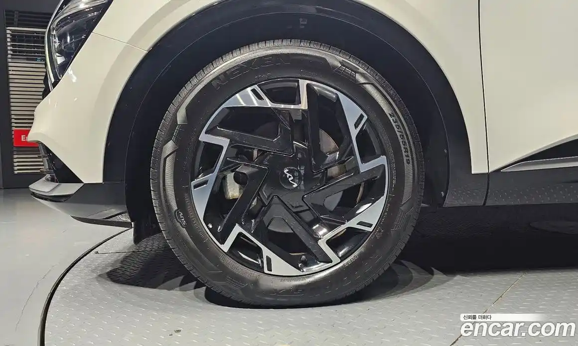 Kia Sportage 2024 1.6 Автомат в Москве № 52799, фото 18