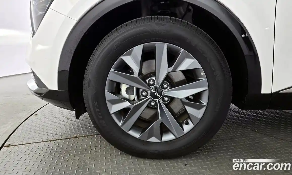 Kia Sportage 2024 1.6 Автомат в Москве № 55574, фото 11