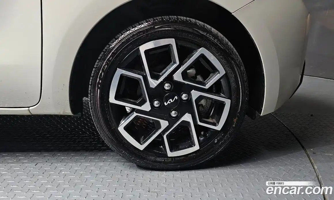 Kia Ray 2023 1.0 Автомат в Москве № 8144, фото 19