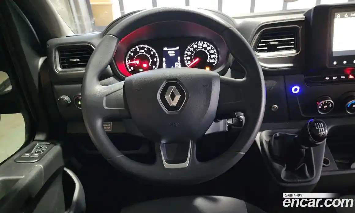 Renault Master 2020 2.3 Механическая в Москве № 102408, фото 10