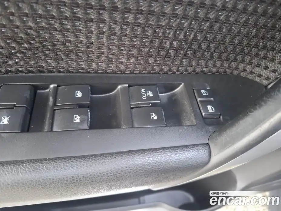 Chevrolet Captiva 2015 2.0 Автомат в Москве № 105673, фото 16