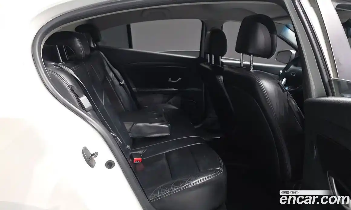 Renault SM3 2012 1.6 Автомат в Москве № 106845, фото 17