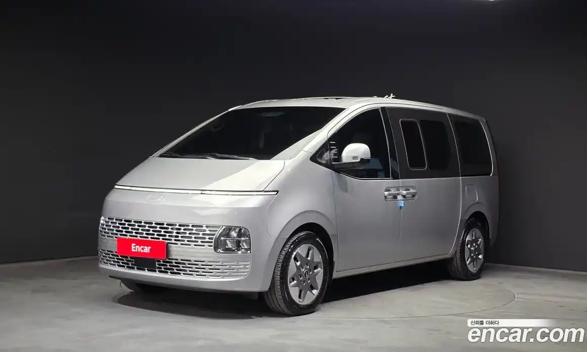 Hyundai Staria 2025 1.6 Автомат в Москве № 108184, фото 4